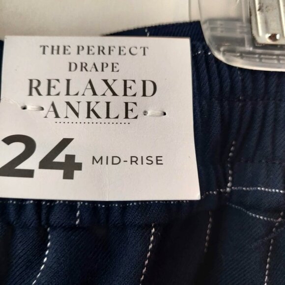 Lane Bryant Women Size 24 NWT Navy Windowpane Nautical Perfect Drape Ankle Pants - Picture 7 of 12
